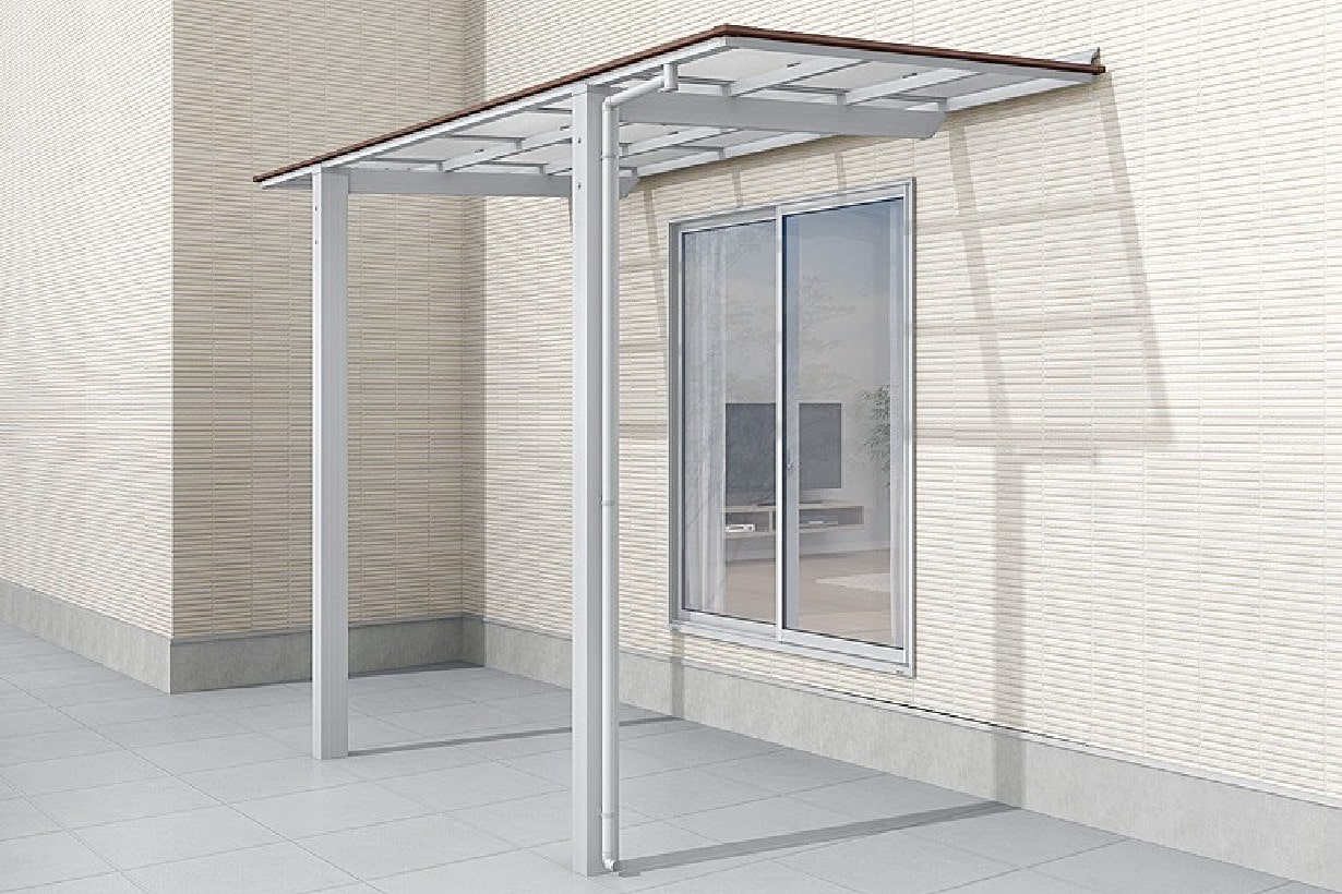 リクシルの独立型テラス屋根「フーゴF」(画像出典：リクシル)