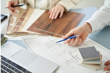 リフォームを行う時期の目安は？費用相場、ポイント、注意点とともに解説