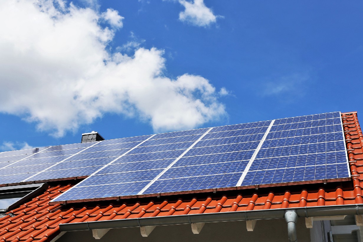 太陽光発電のメリット・デメリット｜最大限に節約する3つの方法とは？
